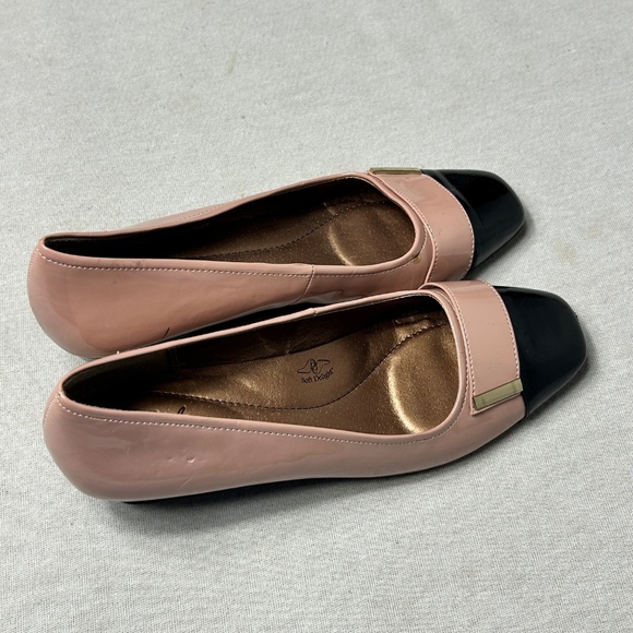 Soft Style Women’s Size 10 Blush Black Heel Flats B - Picture 2 of 6